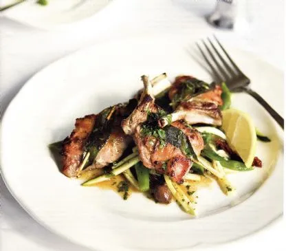 Lammkoteletts im römischen Stil