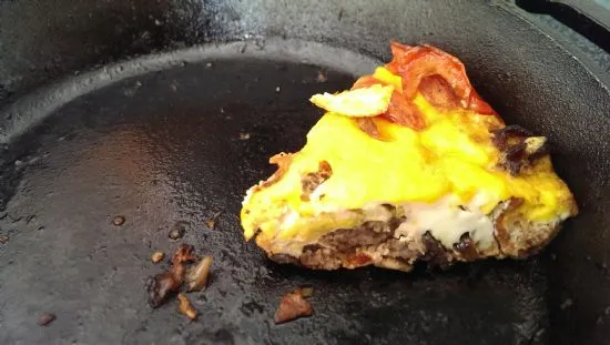 Nackte Frühstücksauflauf