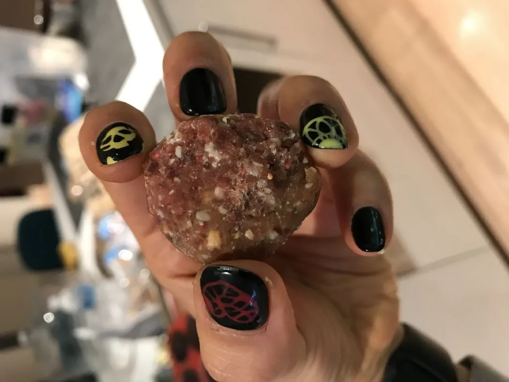 PB&J Energie-Bällchen