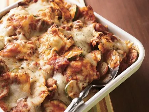 Zucchini-Wurst-Auflauf