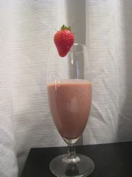 Erdbeer-Bananen-Schokoladen-Smoothie