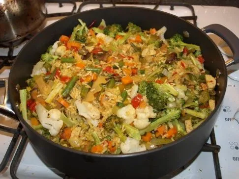 Vegetarische Paella mit Chorzo 'Würstchen'