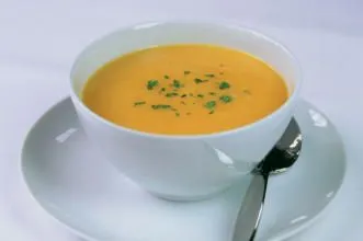 Gewürzte Karottensuppe