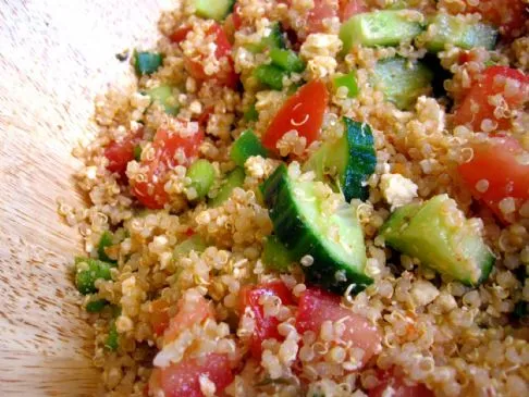 Griechischer Quinoa-Salat
