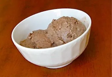 Schokoladen-Erdnussbutter-Froyo