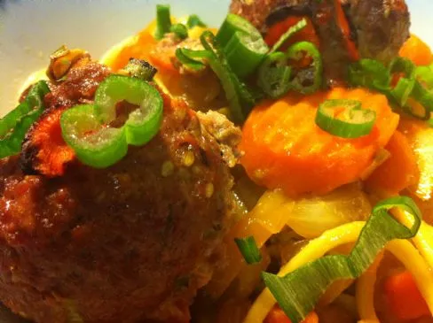 Asiatische Fleischbällchen