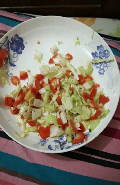 Gemischter Gemüsesalat