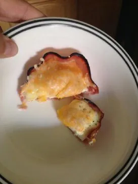 Schinken-, Ei- und Käsebecher! Sehr kohlenhydratarm!