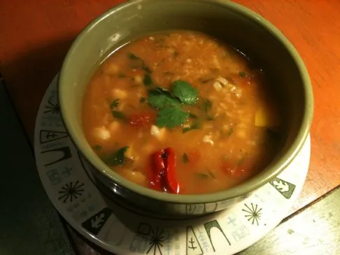 Fleischlose Hähnchen-Tortilla-Suppe
