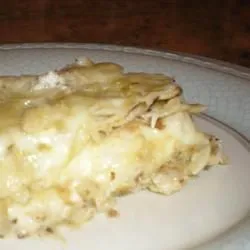 Grüne Chili-Hühnchen-Enchilada-Auflauf