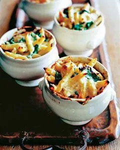 Cremige Mac, Hähnchen und Käse