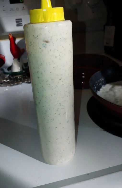 Ranch-Dressing mit Mayo & Joghurt