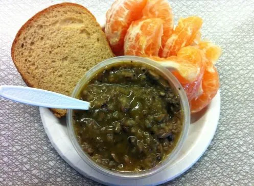 Wilder Reis und Pilzsuppe mit Wermut