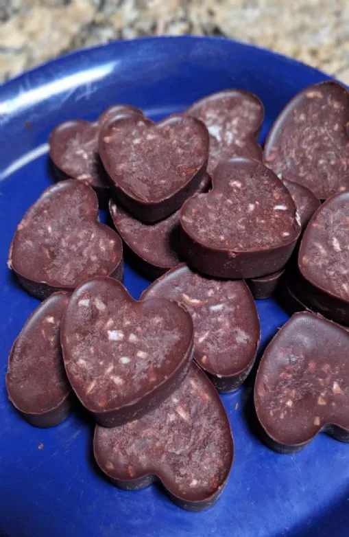 PB Schokoladen Keto Fettbombe mit Kokosnuss