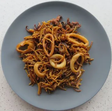 Valencianische Nudel-Fideu