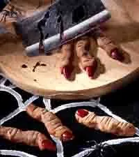 Gruselige Fingerkekse (Pekannüsse) 1 Keks = Eine Portion