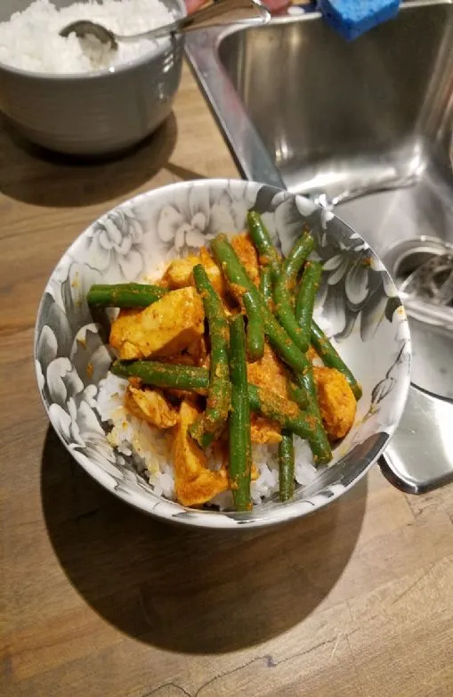 Pad Prik Khing Gai (Isan Thai Rotes Curry)