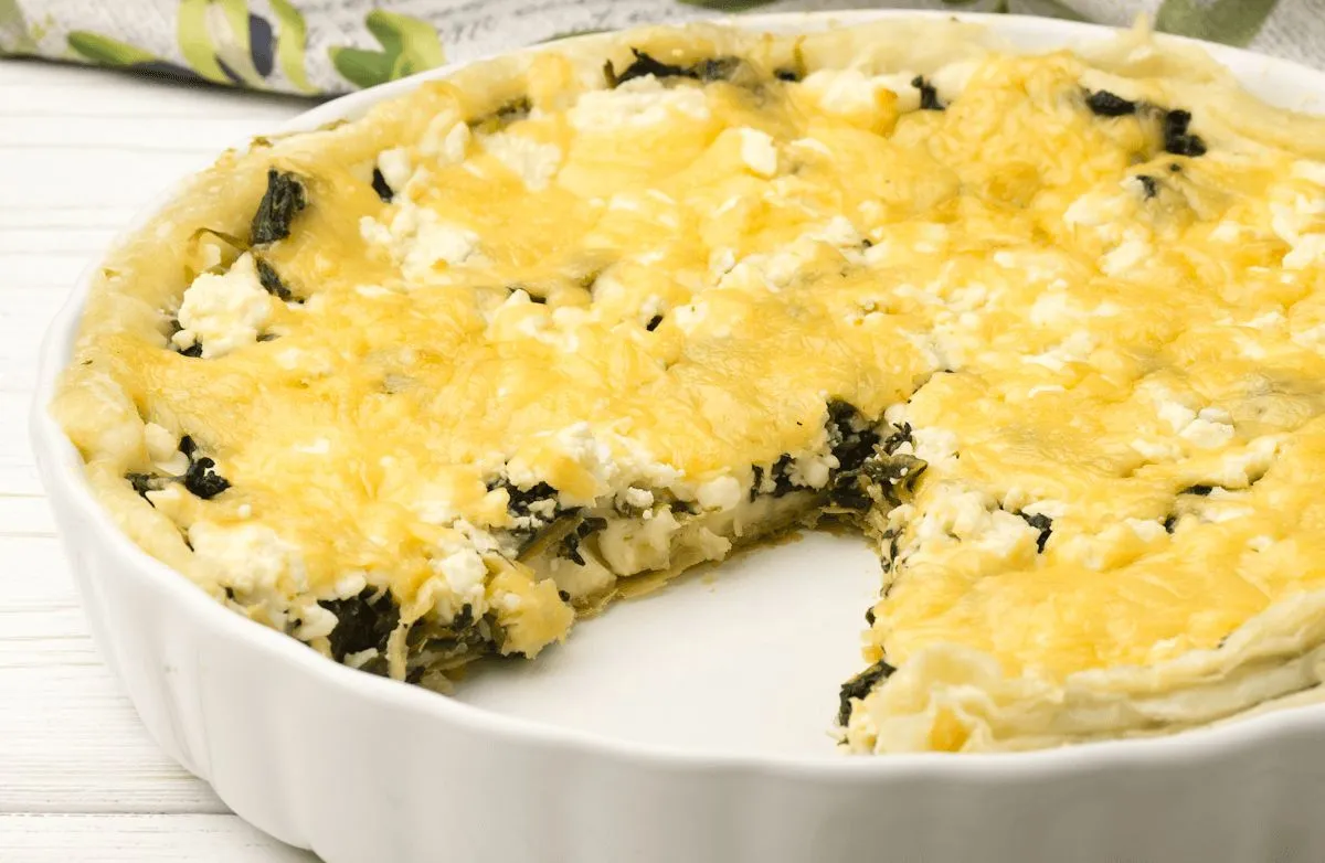 Kruste-freie Spinat-, Zwiebel- und Feta-Quiche