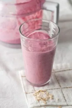 Super Erdbeer-Proteinshake