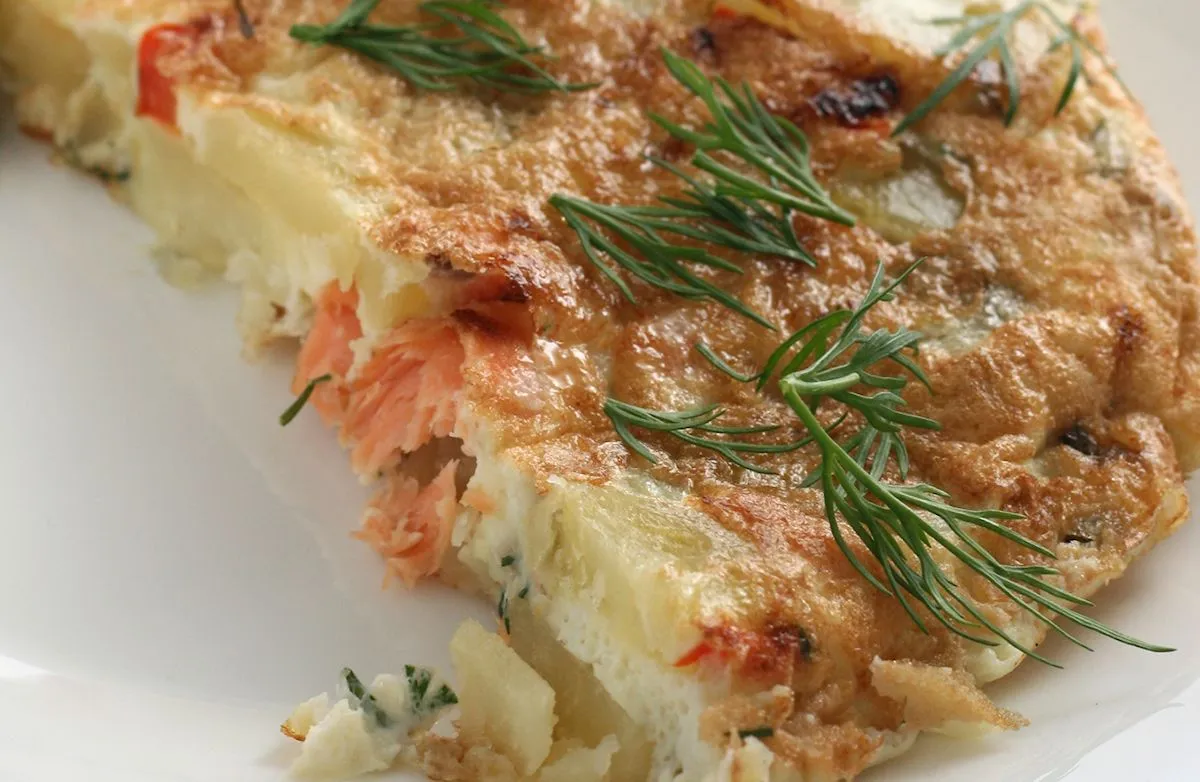 Räucherlachs- und Frischkäse-Frittata