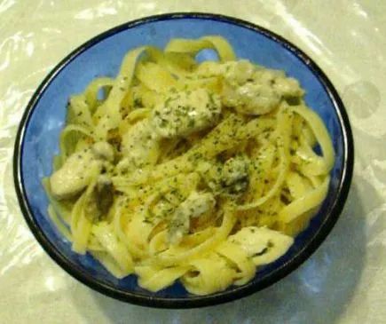 Hähnchen Fettuccine Alfredo
