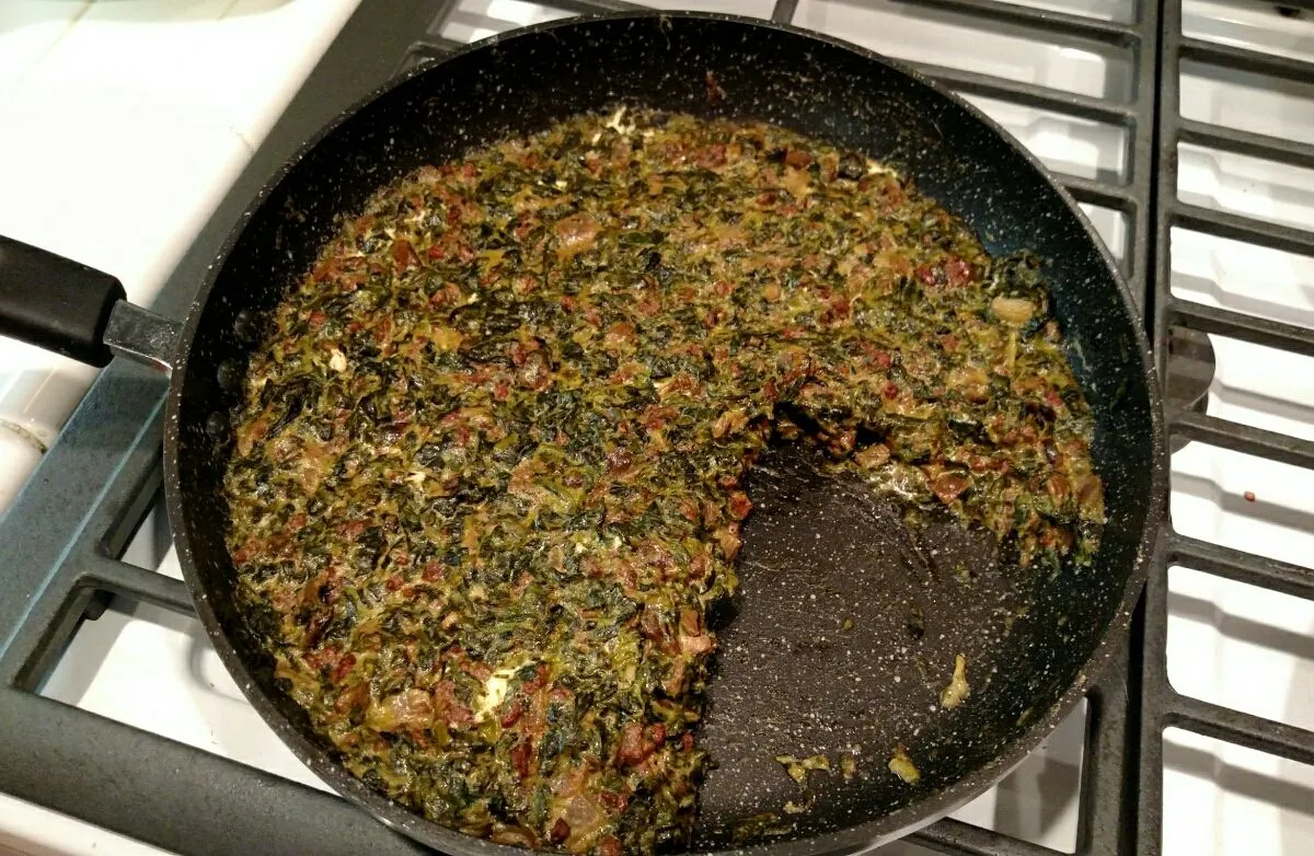 Keto Käse-Spinat-Burger