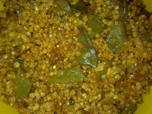 Flaschenkürbis-Flachbohnen-Perlmillet-Pulao