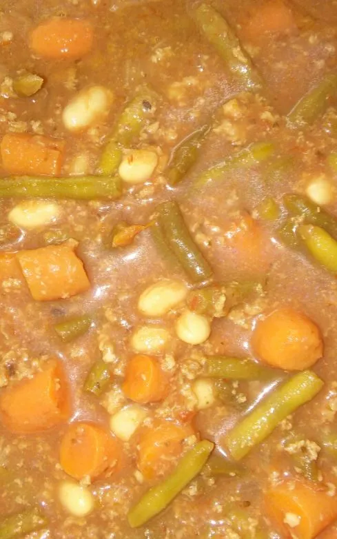 Crockpot Tomaten-Puten-Gemüsesuppe