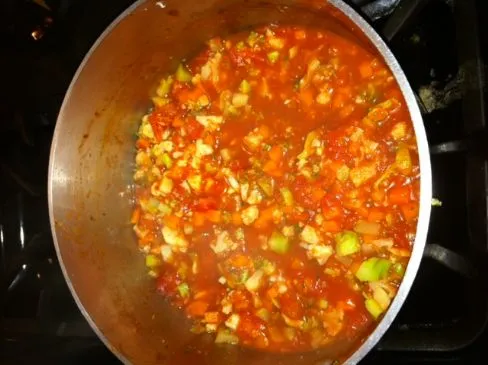 Einfache Veggi-ghetti-Sauce