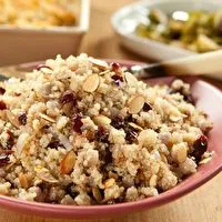 Quinoa mit Cranberries und Mandeln