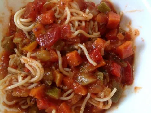 Schnelle Gemüse-Pasta-Sauce (Vegan)