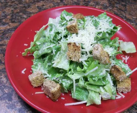 Caesar-Salat (leichte Rezeptur) mit gegrilltem Mais