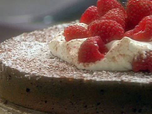 Leichte, mehlfreie dunkle Schokoladentorte