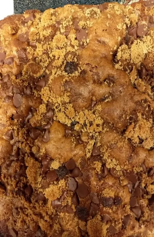 Schokoladenstückchen-Dattel-Kuchen