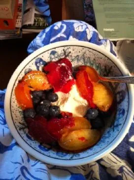 Blaubeeren und Pluots