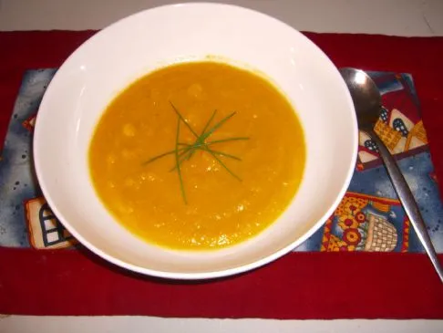 Kürbis- und Maissuppe