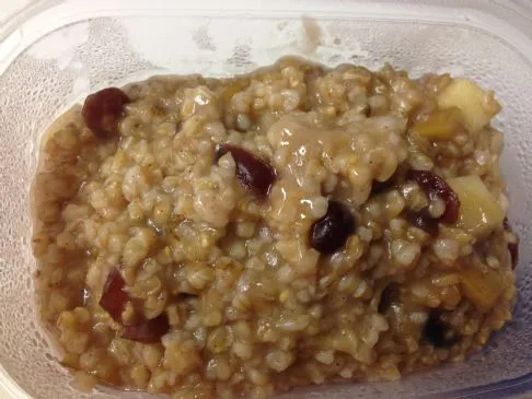 Haferflocken-Apfel-Zimt-Cranberry-Müsli