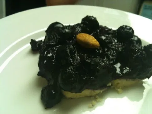 Blaubeer-Mandel-Dessertquadrate