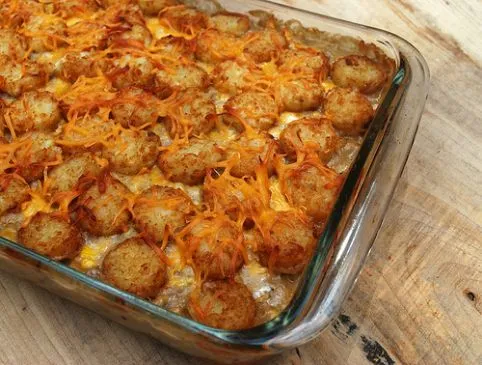Cowboy-Auflauf mit Tater Tots