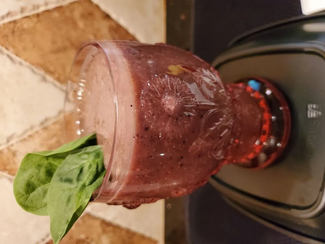 Daries gemischter Obst-Smoothie mit einem Hauch Honig