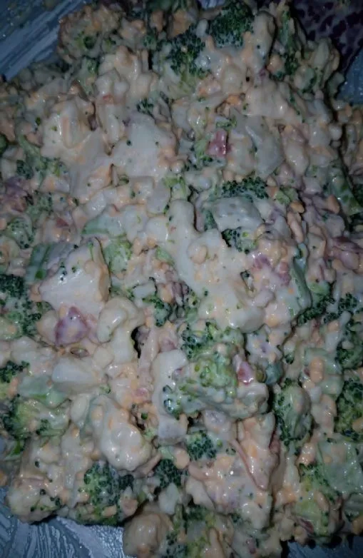 Brokkoli-Blumenkohl-Salat