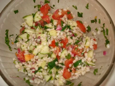 Tabbouleh mit Tomaten und Gurke