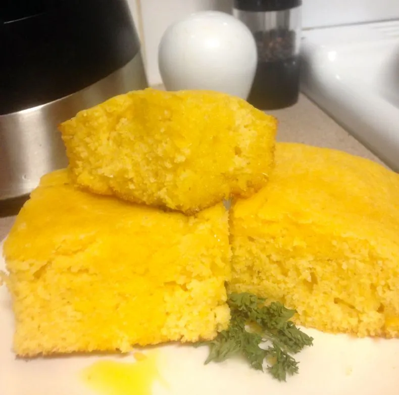 Mumzy's fettfreies Maisbrot