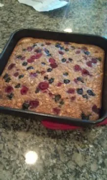 Haferbrei-Auflauf mit Blaubeeren und Bananen