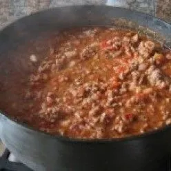 Dutch Oven Grünes Chili Rindfleisch