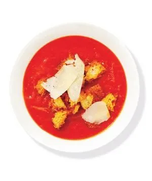 Einfache Tomatensuppe (ohne Parmesan und Croutons)