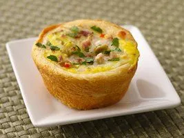 Muffuletta Quiche-Tassen