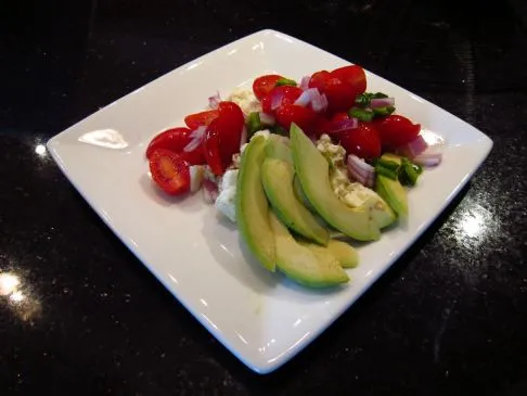 Eiklar und frische Kirschtomaten-Salsa