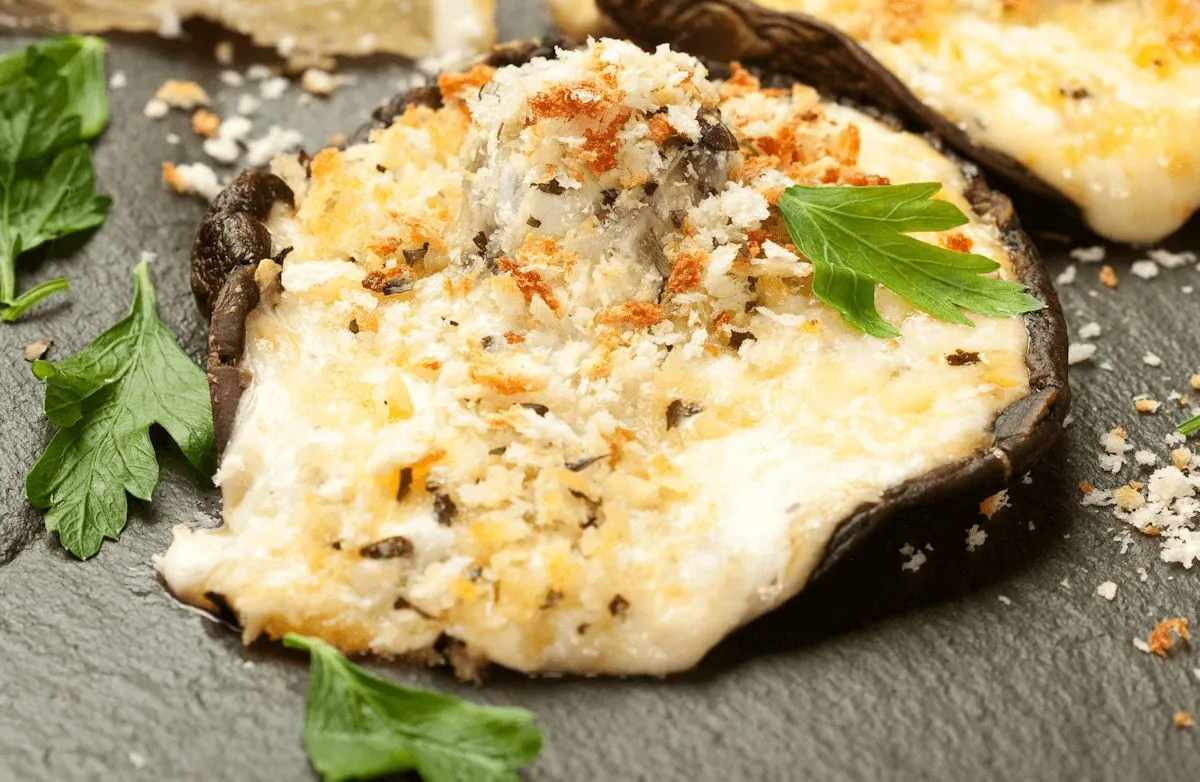 Gegrillte Portobello-Pilze mit Kräutern