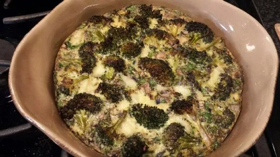 Brokkoli/Pilz & Schweizer Frittata
